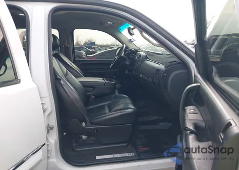 2011 Chevrolet Silverado 1500 Lt z USA, uszkodzony, nr VIN 3GCPCSE06BG145987